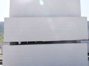 輕質板材
